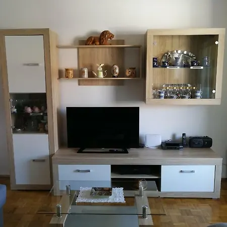 Apartment Koruna 1 *
