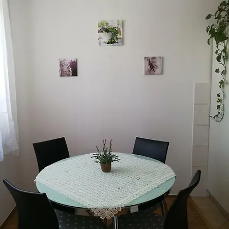 Apartment Koruna 1 Pula